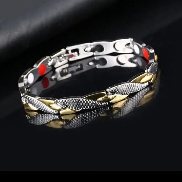 Casual Retro Fashion Dragon Pattern Magnetic Bracelet - Picture 9 of 16
